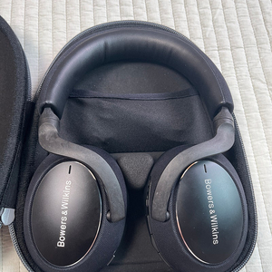 Bowers & Wilkins Px7 카본에디션