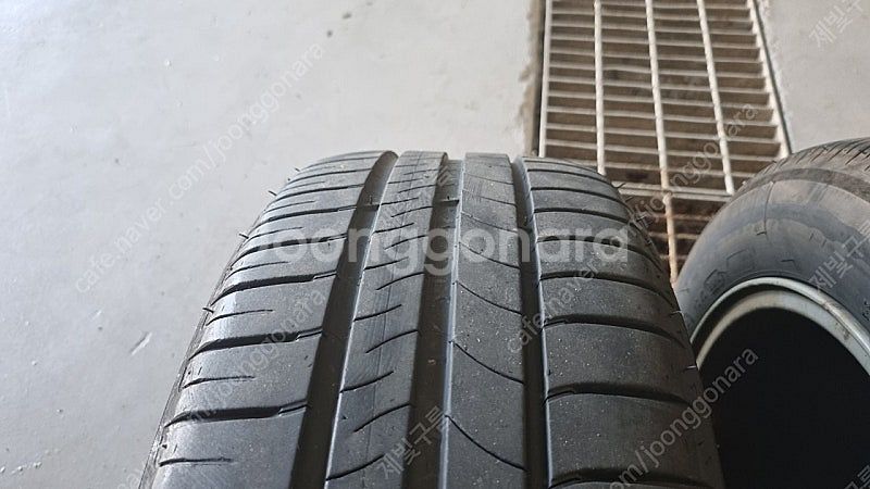 bmw f20 16인치 휠타이어팝니다.--0