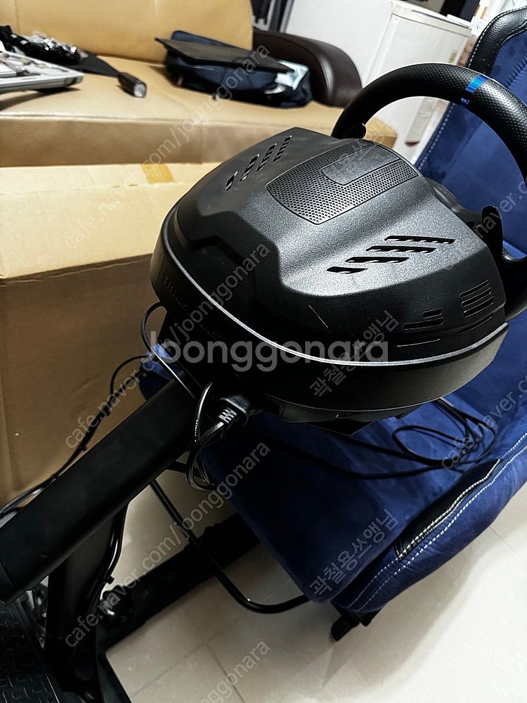 트러스트마스터 t300 + 플레이시트--4