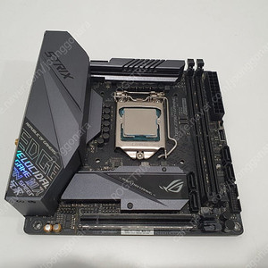 I5-9600KF+ASUS Z390-I+4000CL15 16GB ITX 세트팝니다.