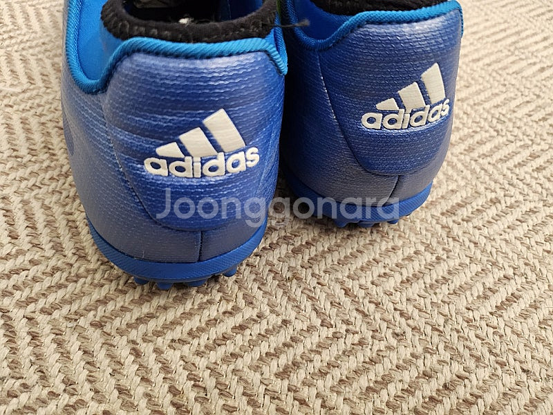 270 아디다스 풋살화--3