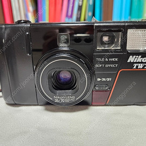 니콘 (NIKON) TW2D 필름 카메라