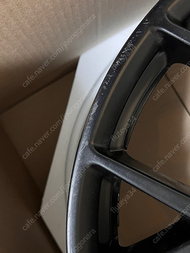 머스탱 6.5세대 19인치 정품 휠 1개 판매--3