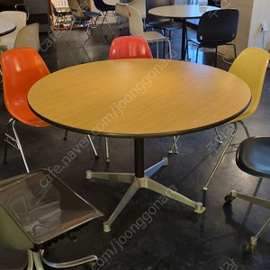 빈티지 허먼밀러 다이닝 테이블 , 임스 테이블 Herman miller , 미드센츄리,미드센추리 1,200,000원