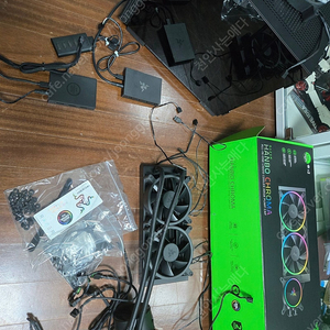 razer 레이주 토마호크 itx케이스 레이저 240 수냉 레이저 크로마 컨트롤러 레이저 pwm 팝니다