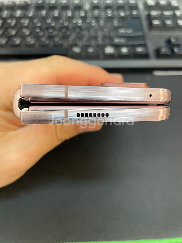 갤럭시Z폴드2 브론즈 256GB 무잔상 가성비좋은 중고...--4