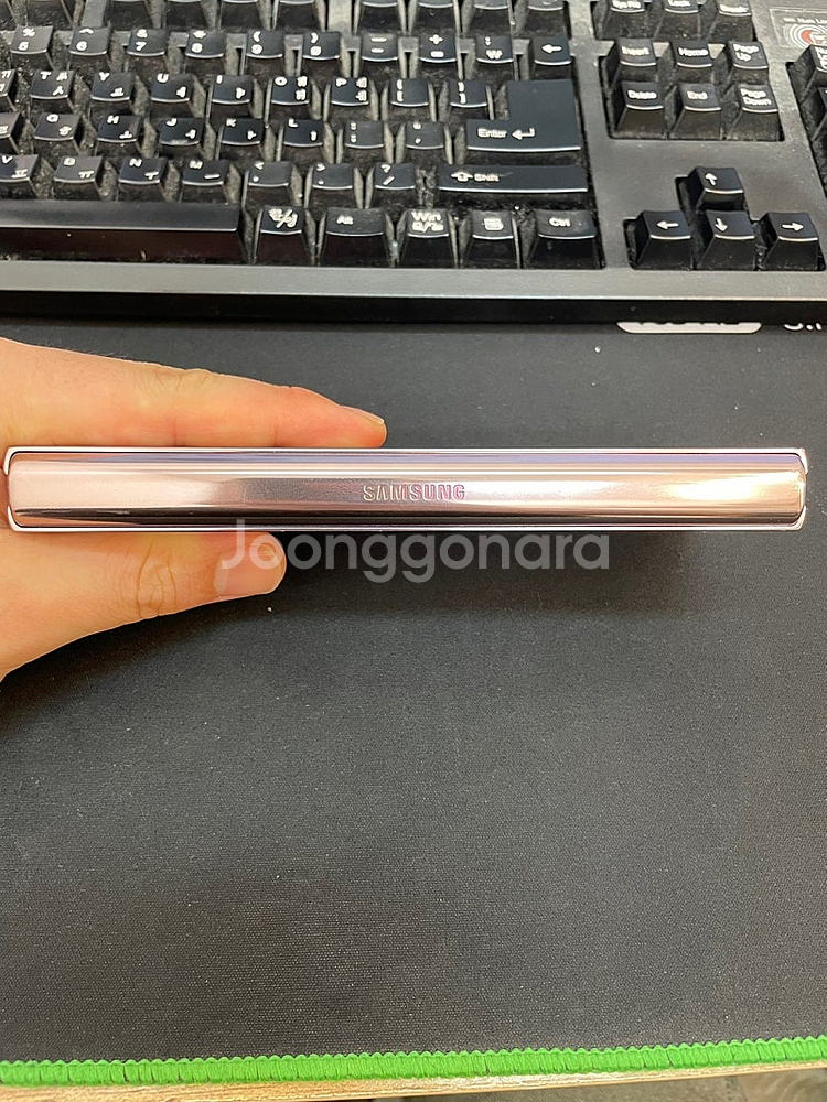 갤럭시Z폴드2 브론즈 256GB 무잔상 가성비좋은 중고...--7