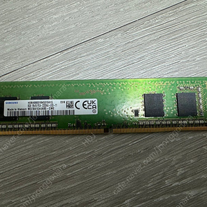 삼성 DDR4 3200 8gb 램 1개 팝니다 택포