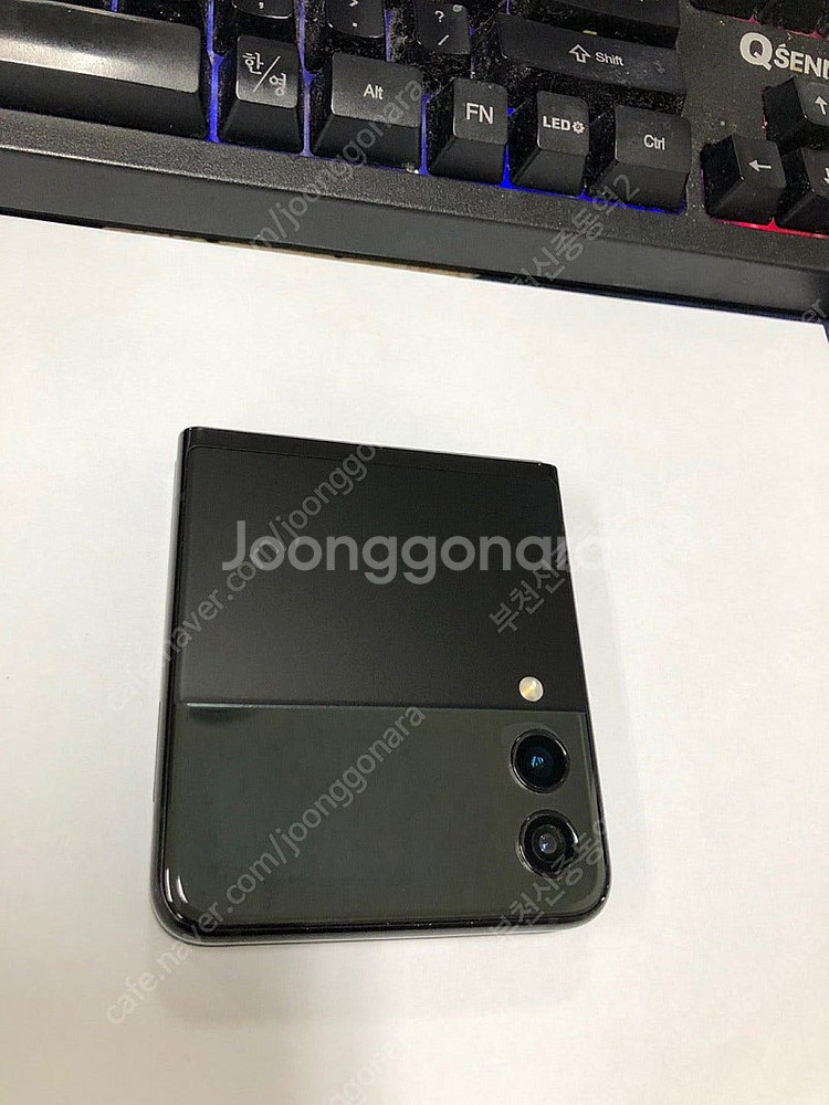 194949 KT 갤럭시Z플립3 블랙 외관깨끗 256G...--0