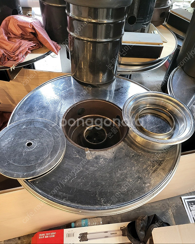 숯전용 원형 깡통테이블 팝니다:)--0