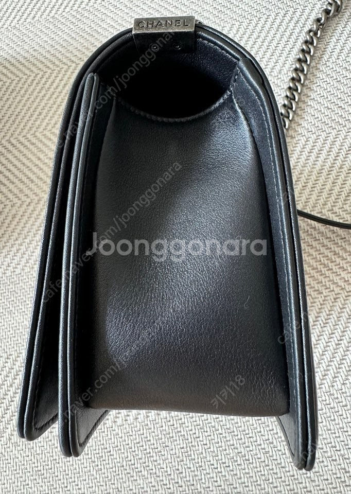 샤넬 보이백 빈티지 은장 미듐 카프스킨--6