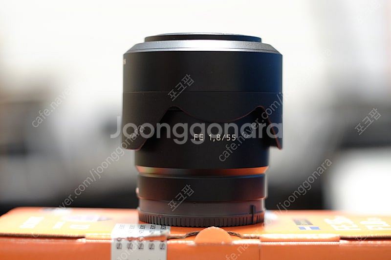 소니 fe 55mmf1.8 za 팝니다.--0