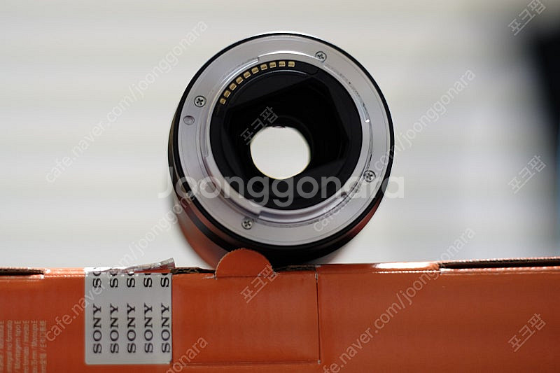 소니 fe 55mmf1.8 za 팝니다.--3