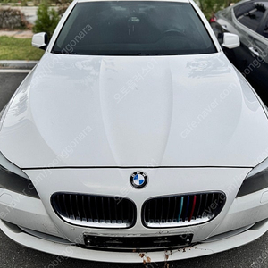 BMW F10 전기 520d 2011 년식 부품차량입니다