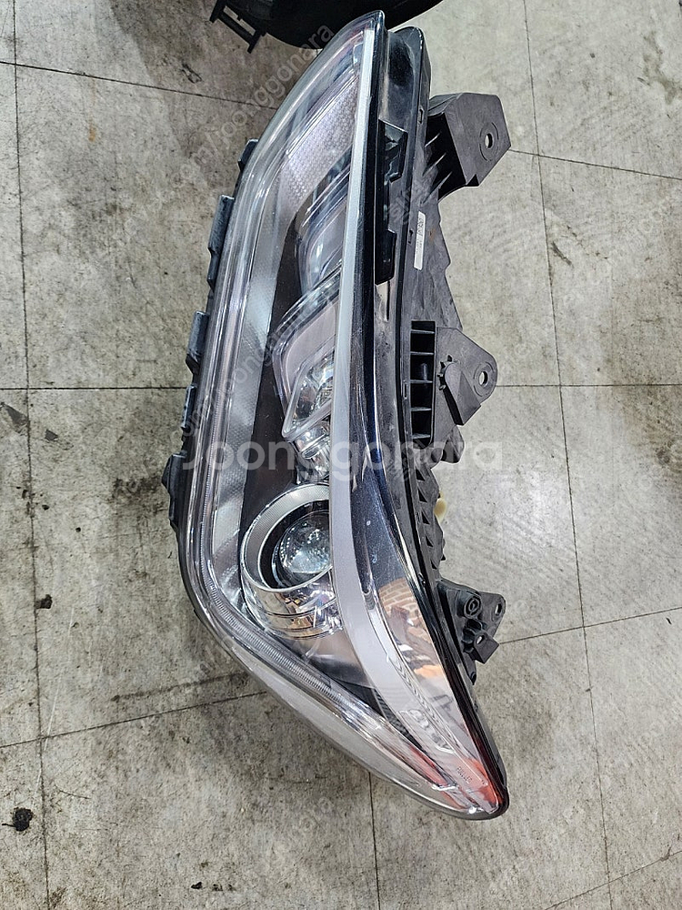 고장난 eq900 라이트 풀led 1쌍팝니다--1