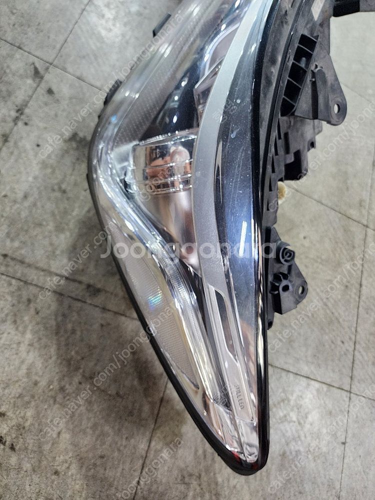 고장난 eq900 라이트 풀led 1쌍팝니다--4