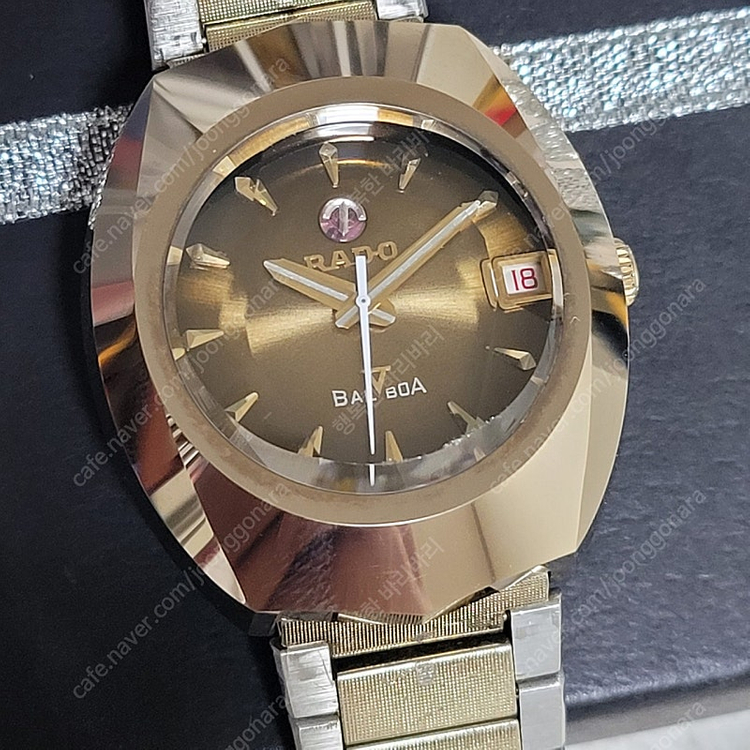 라도 발보아 골드 방패 텅스텐 시계 이미지