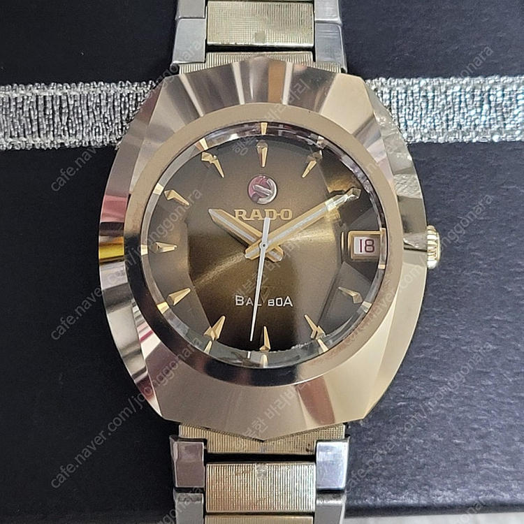 라도 발보아 골드 방패 텅스텐 시계 이미지