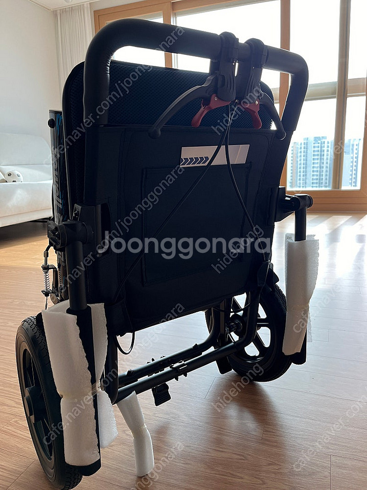 접이식 휴대용 휠체어 경량 노인용--3