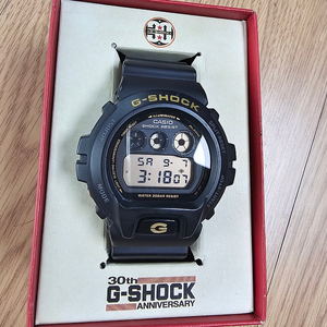 G-SHOCK 지샥 DW-6930C-1CR 레지스트블랙 30주년 팝니다