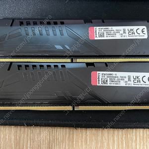 킹스톤 DDR5 16GB (8GB x 2) 퓨리 비스트 1.35v 6000 CL40 팝니다.