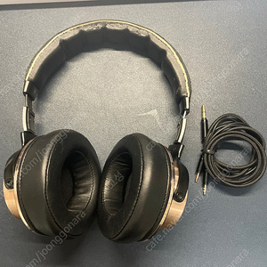 1MORE Triple Driver Over-Ear Headphones 원모어 헤드폰 팝니다.