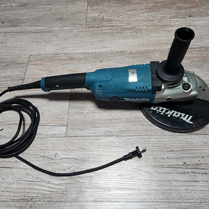 마끼다 9인치 그라인더 makita GA9020S