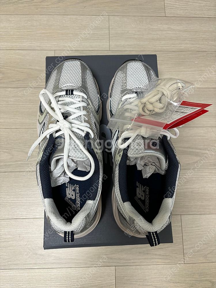 뉴발란스 530 스틸그레이 240 새상품--0