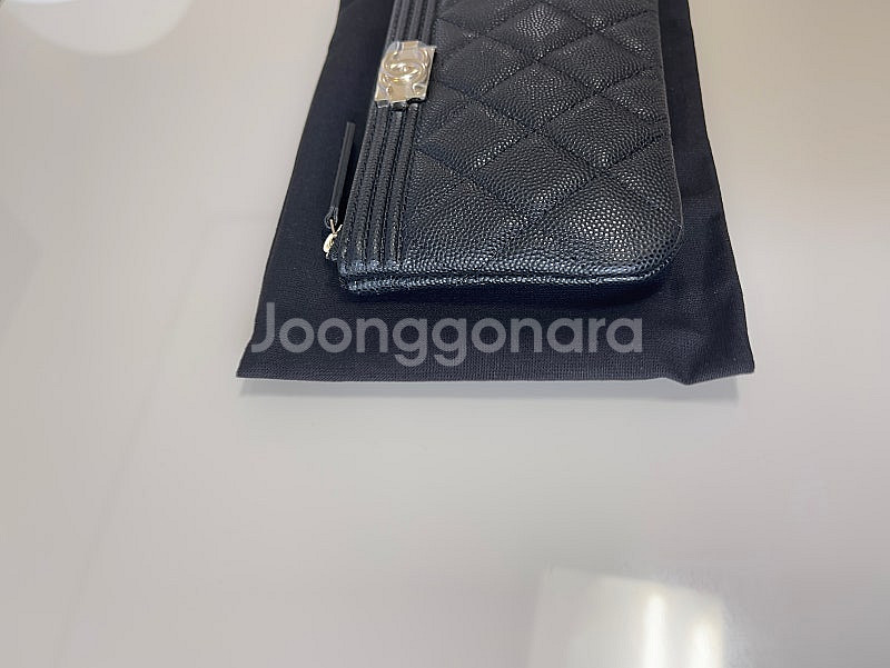 (새 상품) 샤넬 보이 미니파우치 블랙 금장(샴페인골드...--3