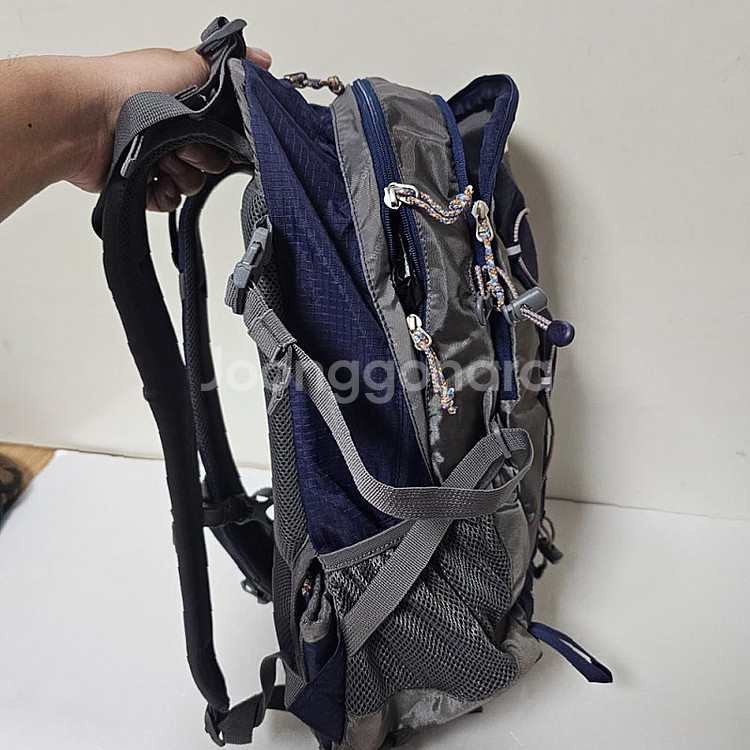판매 컬럼비아 등산배낭 28L--2