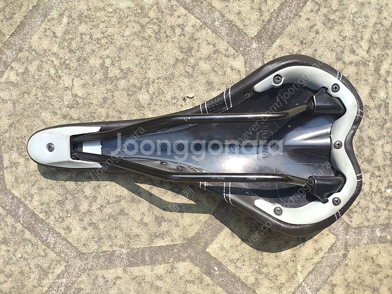 벨로 로드 픽시 안장 상태 최상 팝니다.--1