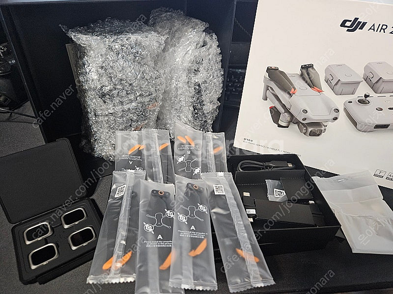 Dji Air2s 플라이모어 콤보 풀박스 판매합니다--3