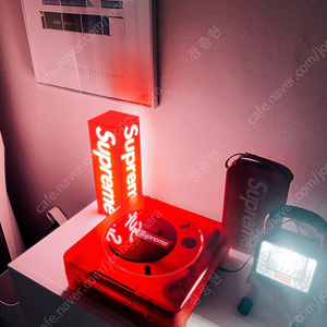 Supreme box logo lamp