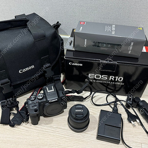 캐논 EOS R10바디, 18-45mm렌즈, 삼각대그립