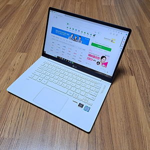 성능좋고 깔끔한 LG 그램 gram i7-8550 램16G 14인치 (대구 42만)