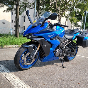 gsx- s1000gt