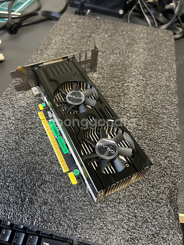 갤럭시 1050ti LP 판매합니다--3