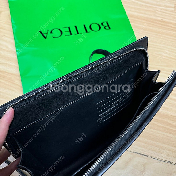 보테가베네타 남자 장지갑 판매합니다--1