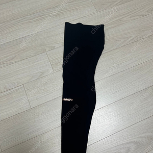 포윈 레그슬리브