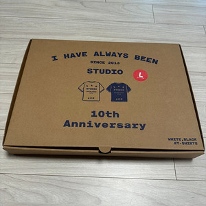 아이앱스튜디오 10주년 L사이즈 새상품 블랙&화이트