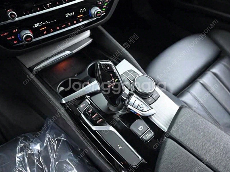 BMW5시리즈 (G30) 520d M 스포츠 (5인승)...--8