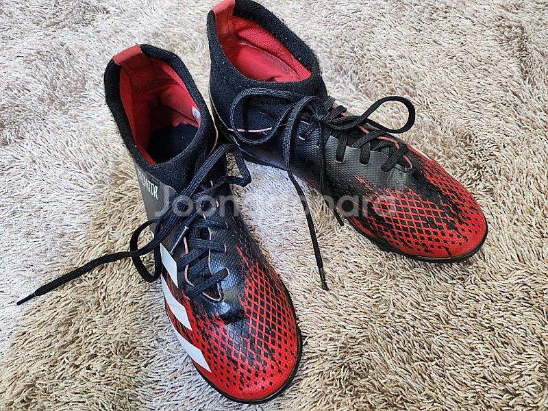 225 아디다스. 풋살화 축구화--5