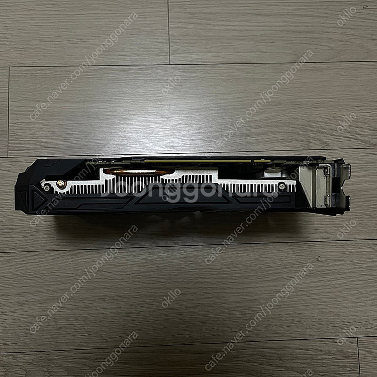 그래픽 카드 GIGABYTE GTX 1060 3gb--1