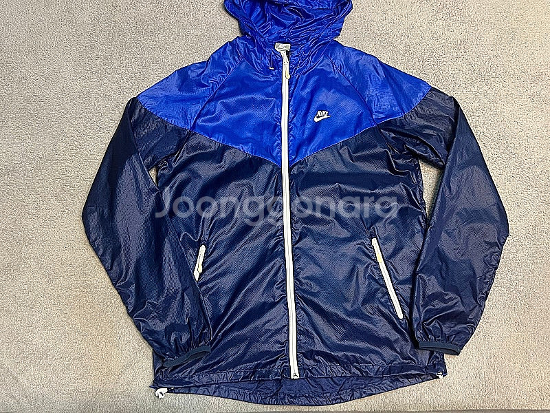 가격내림 M 나이키 윈드러너 봄여름 바람막이--0