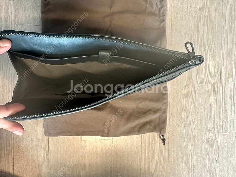가격인하 정품 보테가베네타 클러치 라지사이즈판매--6