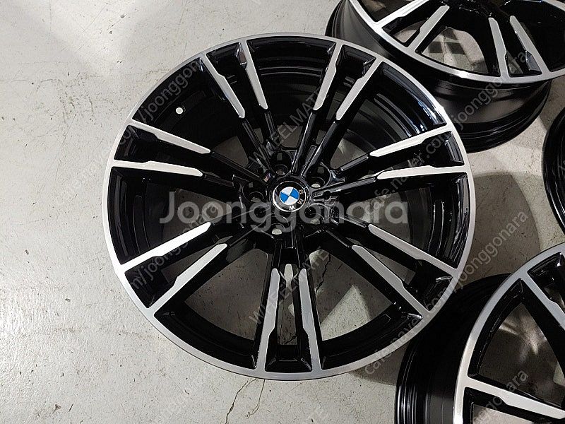 [판매] BMW F90 M5 706M 20인치 정품 휠...--4