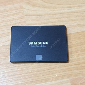 삼성 SSD 860 EVO 500GB ( 사용시간 짧음 ) 중고 및 USB 3.0 외장케이스. 미사용. 새제품