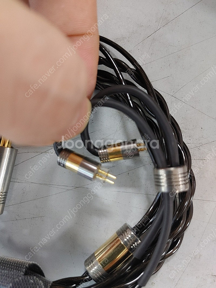 [판매/대구] 용세 Blackbear 0.78 4.4mm 2pin 케이블 판매합니다.--1