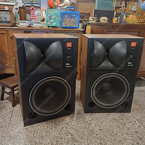 JBL STUDIO MONITOR 4425 스피커