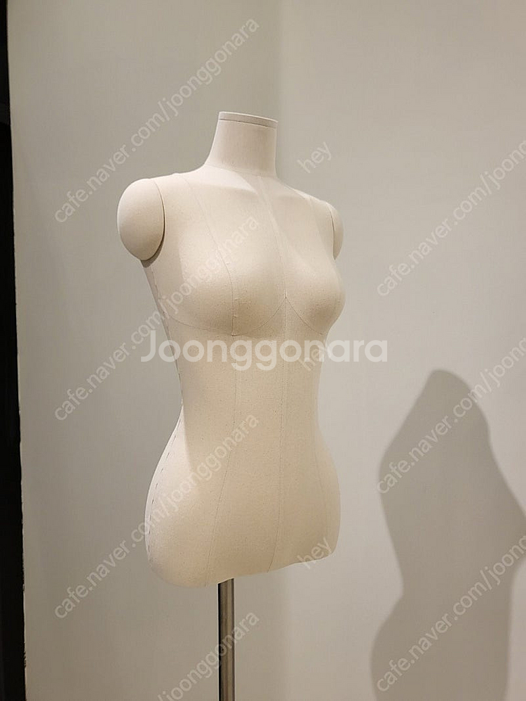 여성마네킹 판매합니다.--0